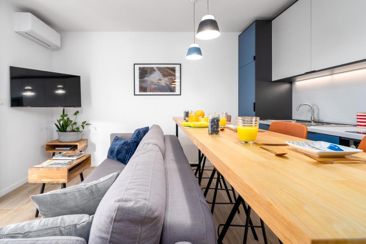Apartment Port *