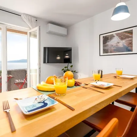 Port Apartment Rijeka Exterior photo